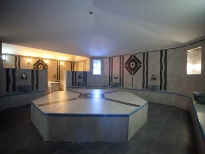 HAMAM